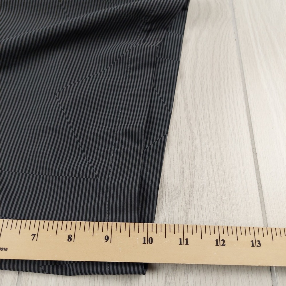 Nike Golf Dri-FIT Shorts Mens 36 Grey Black Geometric Performance Standard Fit - Picture 6 of 6